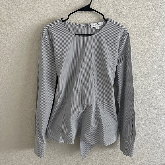 Amour Vert vertical striped button tie back long sleeve blouse size large - Picture 1 of 4